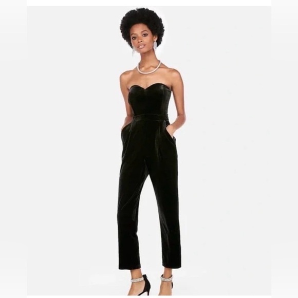 Express Pants - EXPRESS Sweetheart Neckline Black Velvet One Piece Strapless Pant Jumpsuit